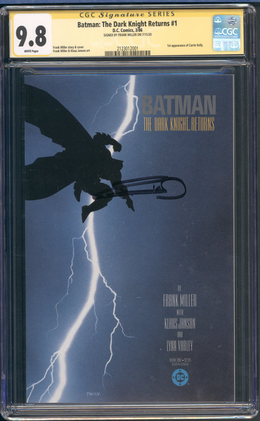 Batman: Dark Knight 1 CGC 9.8 / Frank Miller Signature Series / 1st Print